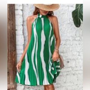 Sheen keyhole back two tone halter dress NWOT